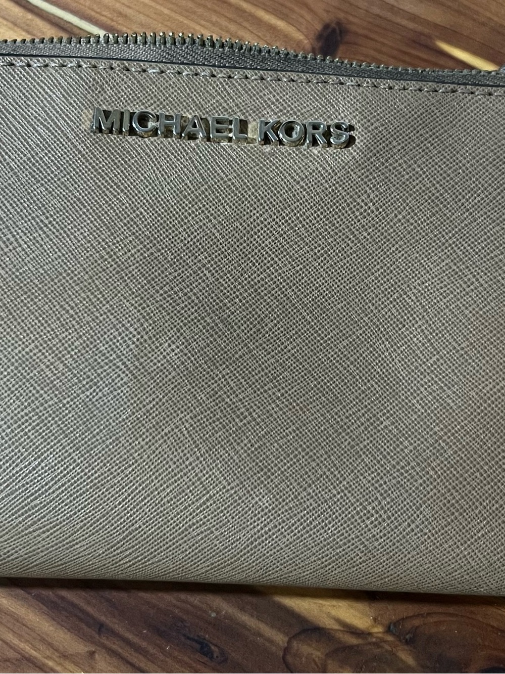 Michael Kors Saffiano Leather Wallet – Taupe/Gray